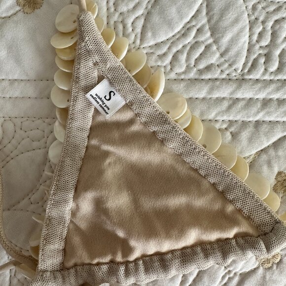 Shell Triangle Top - Picture 4 of 5